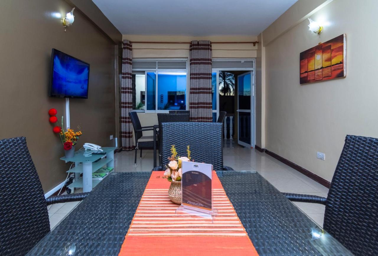 Karibu Bb Suites Ентебе Екстериор снимка