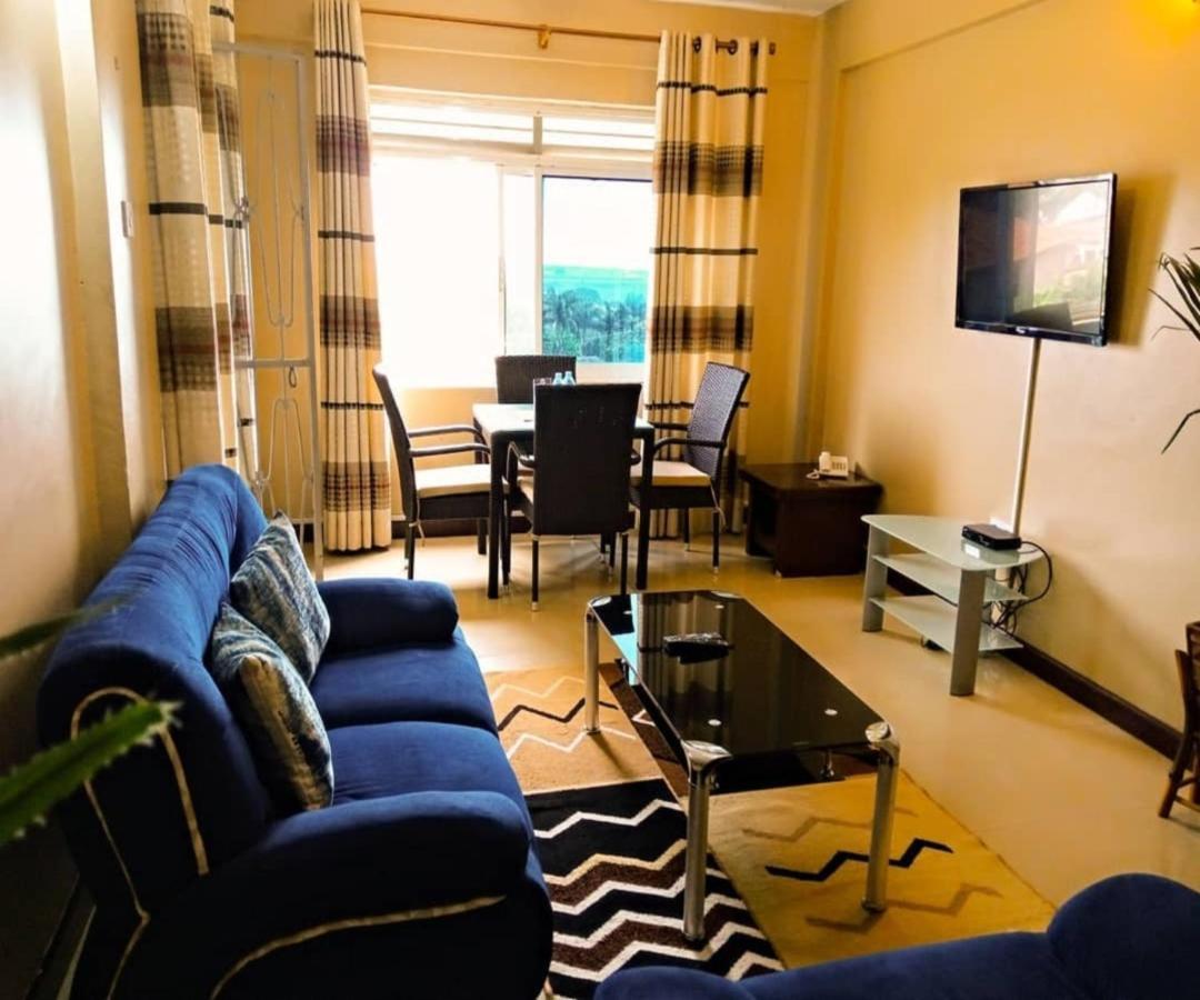 Karibu Bb Suites Ентебе Екстериор снимка