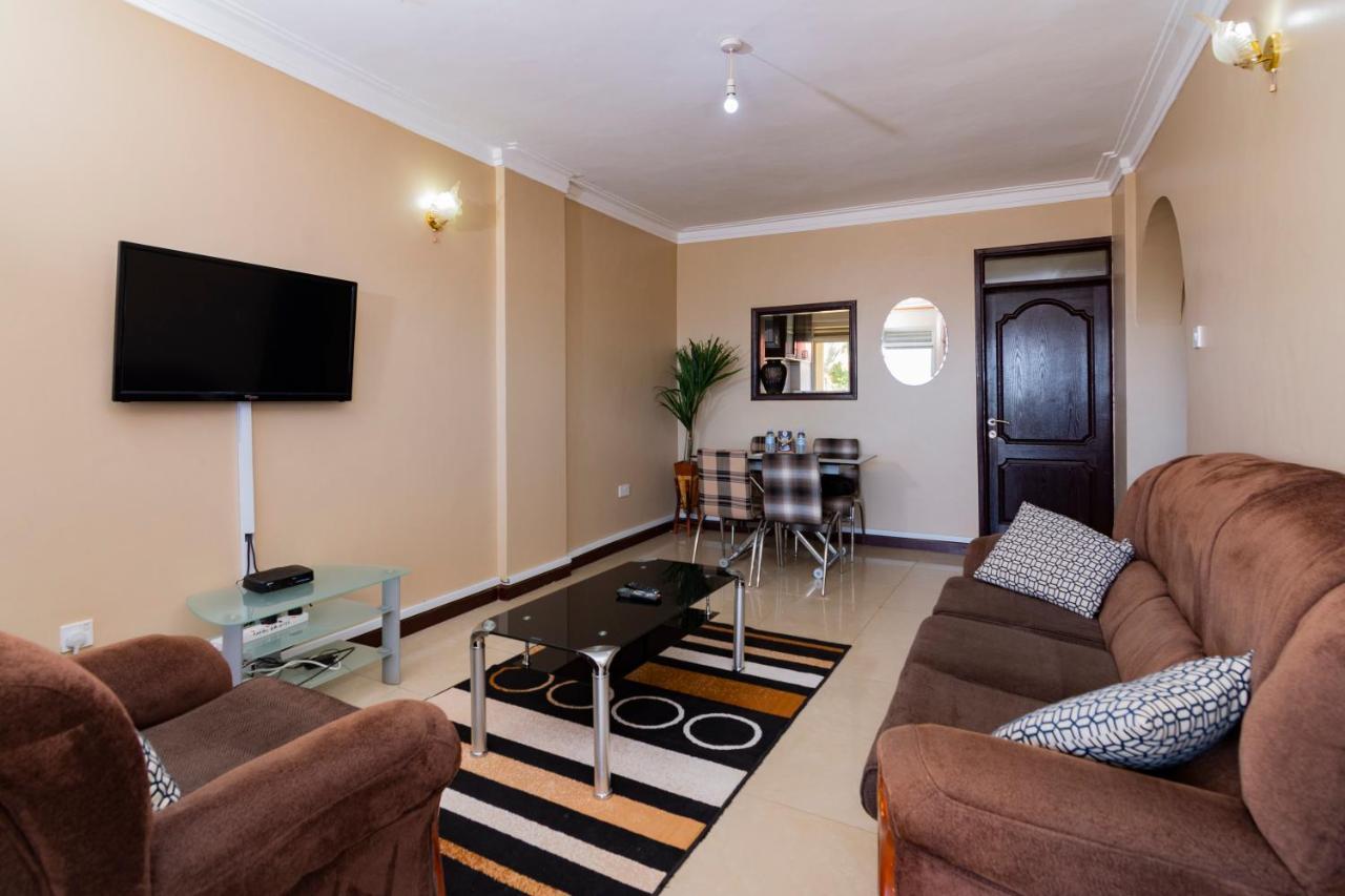 Karibu Bb Suites Ентебе Екстериор снимка